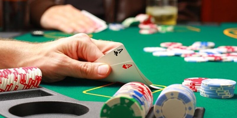 Các hành động trong Poker mà bạn phải nắm